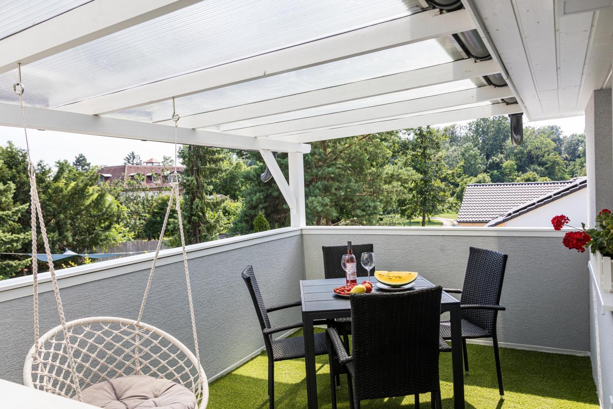 Balatonic Lemon Apartmanhaz Siófok Buitenkant foto