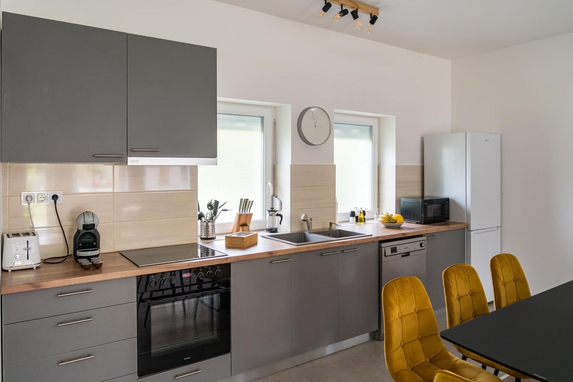 Balatonic Lemon Apartmanhaz Siófok Buitenkant foto