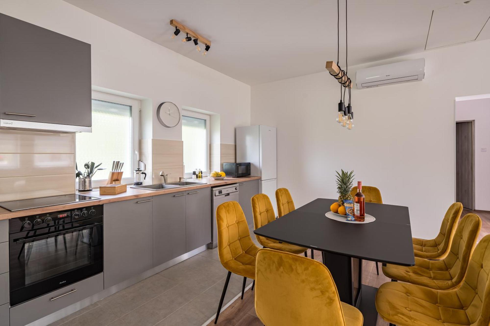 Balatonic Lemon Apartmanhaz Siófok Buitenkant foto